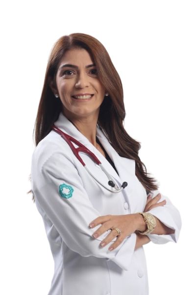 Dra. Laura Mendonça CARDIOLOGIA E GERIATRIA CRM PE-15837